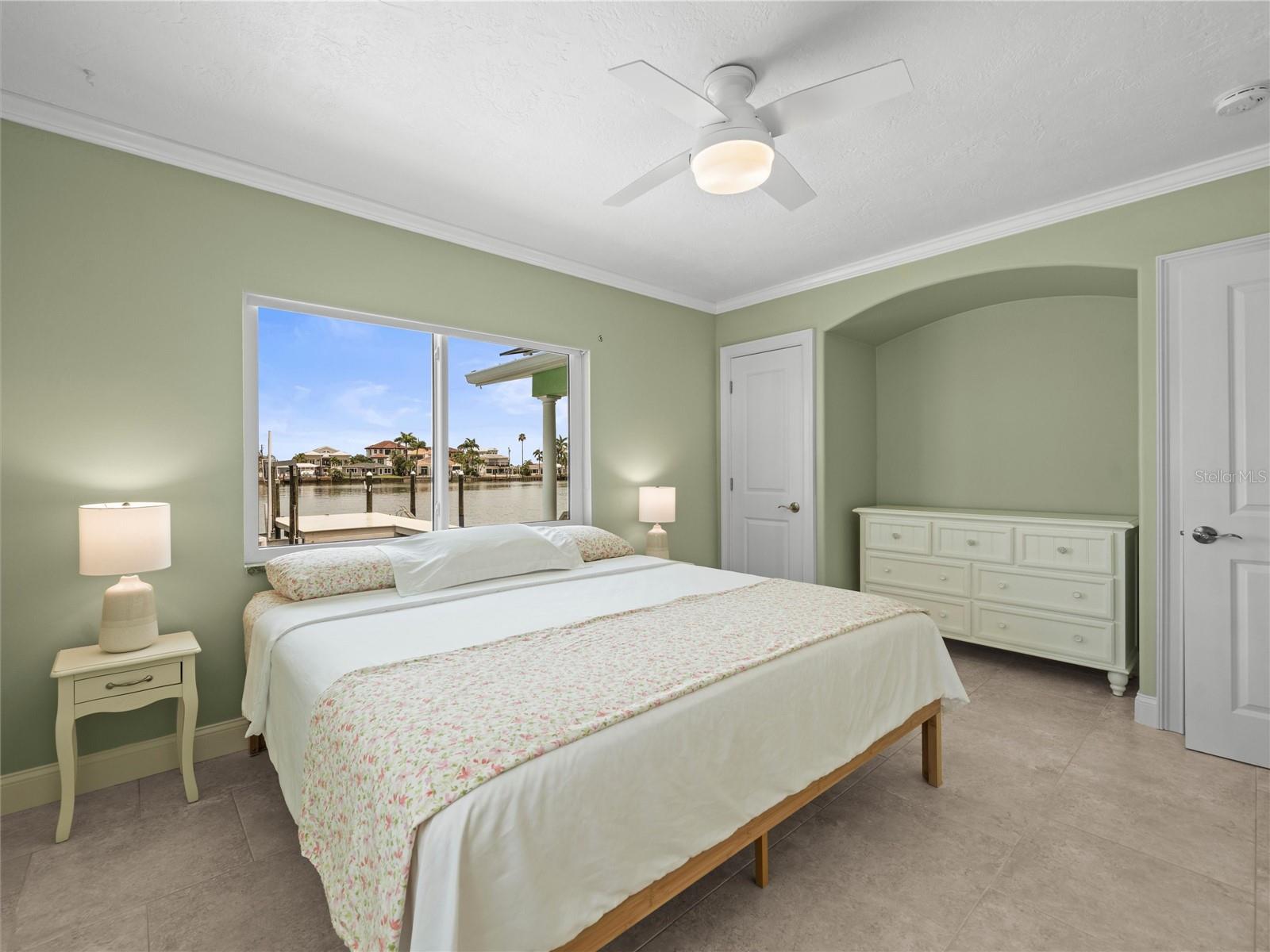 Image 30 of 62 For 16129 4th Street E