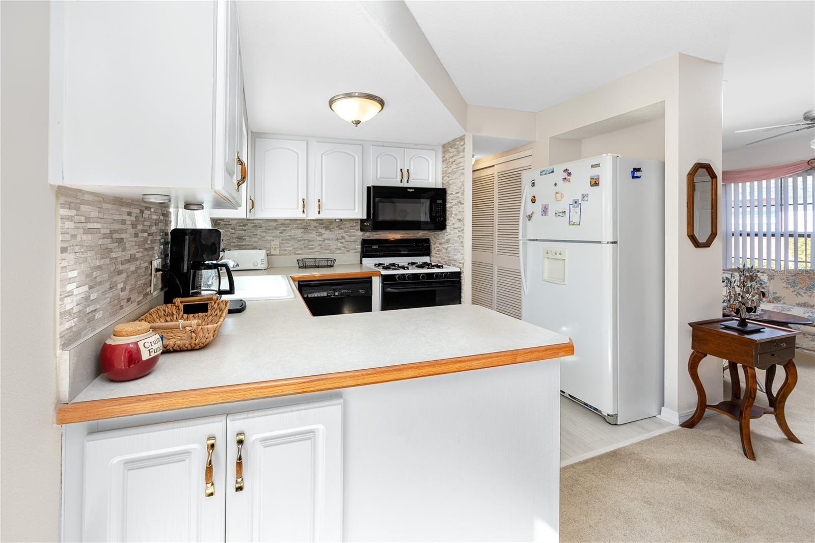 Image 16 of 42 For 7830 39th Terrace N