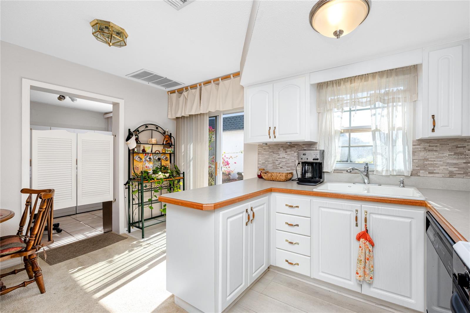 Image 17 of 42 For 7830 39th Terrace N