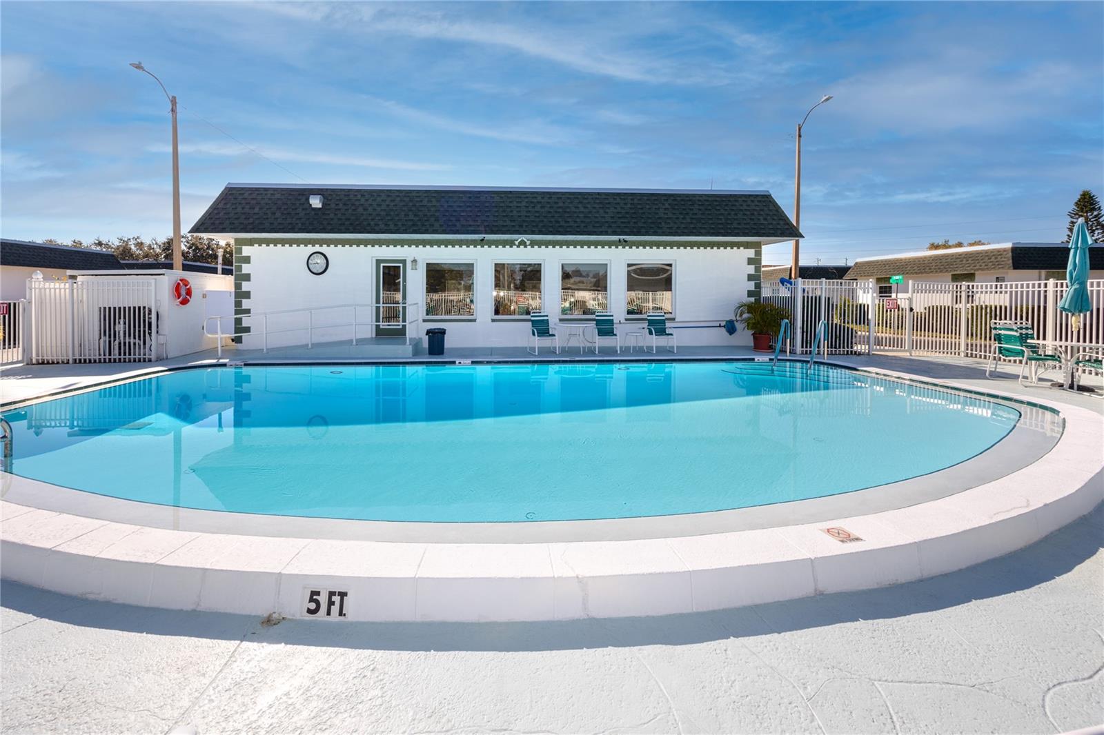 Image 30 of 42 For 7830 39th Terrace N