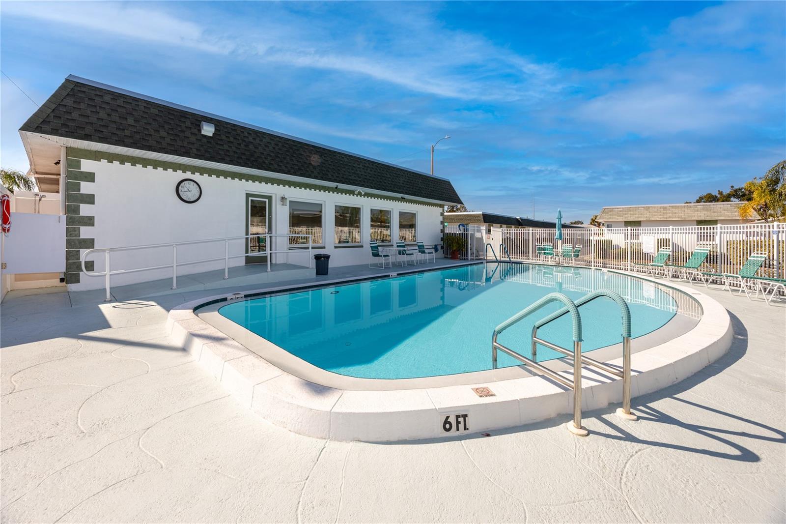 Image 31 of 42 For 7830 39th Terrace N