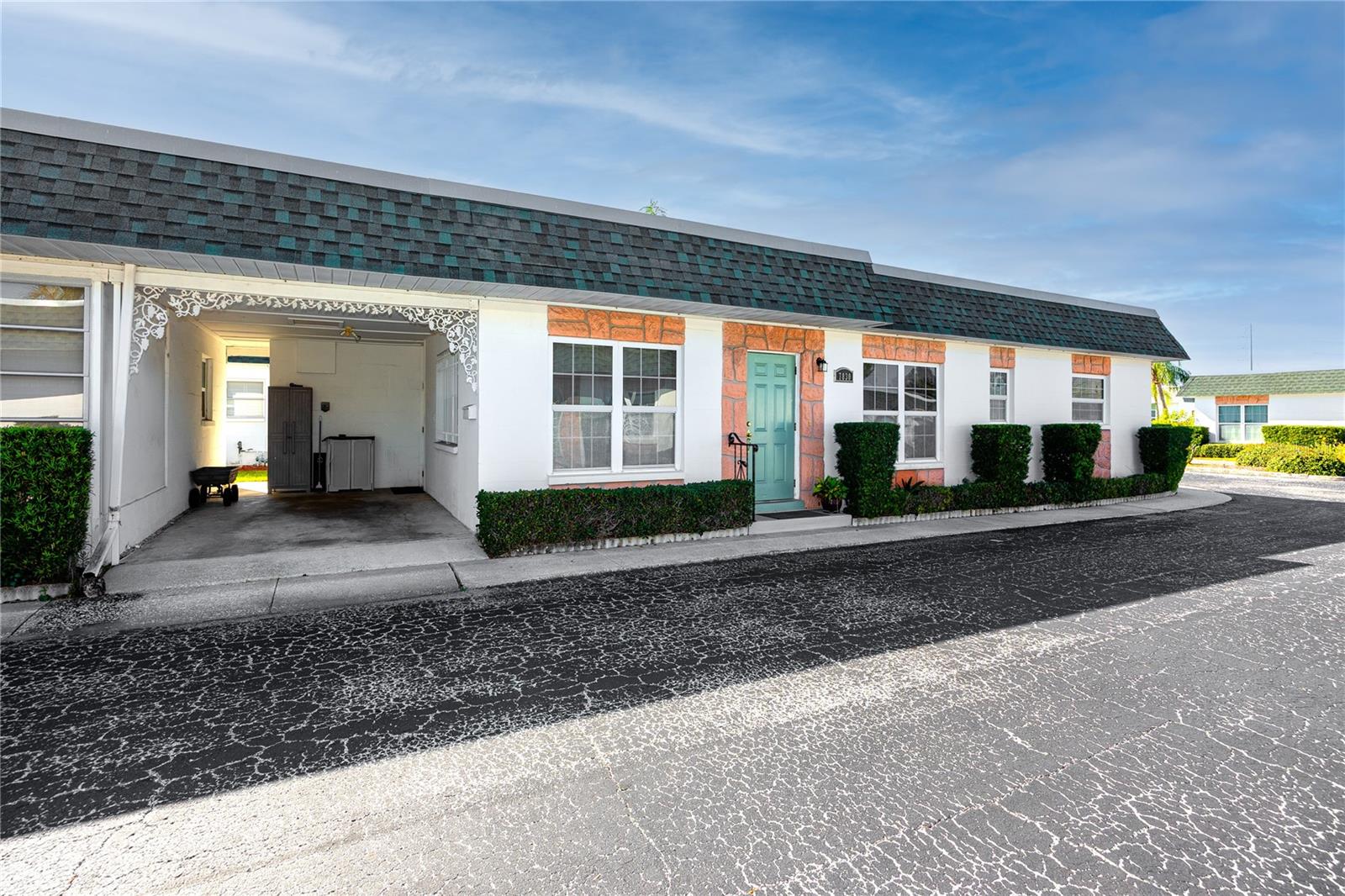 Image 7 of 42 For 7830 39th Terrace N