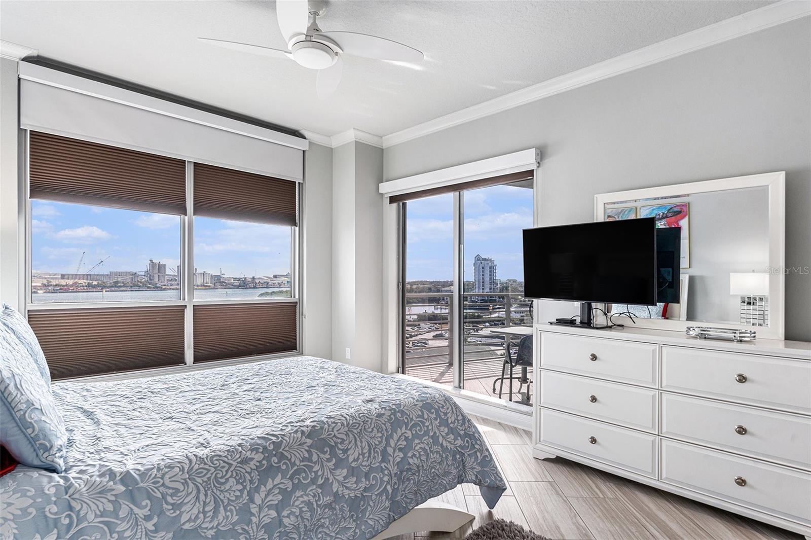 Image 22 of 26 For 449 12th Street 703