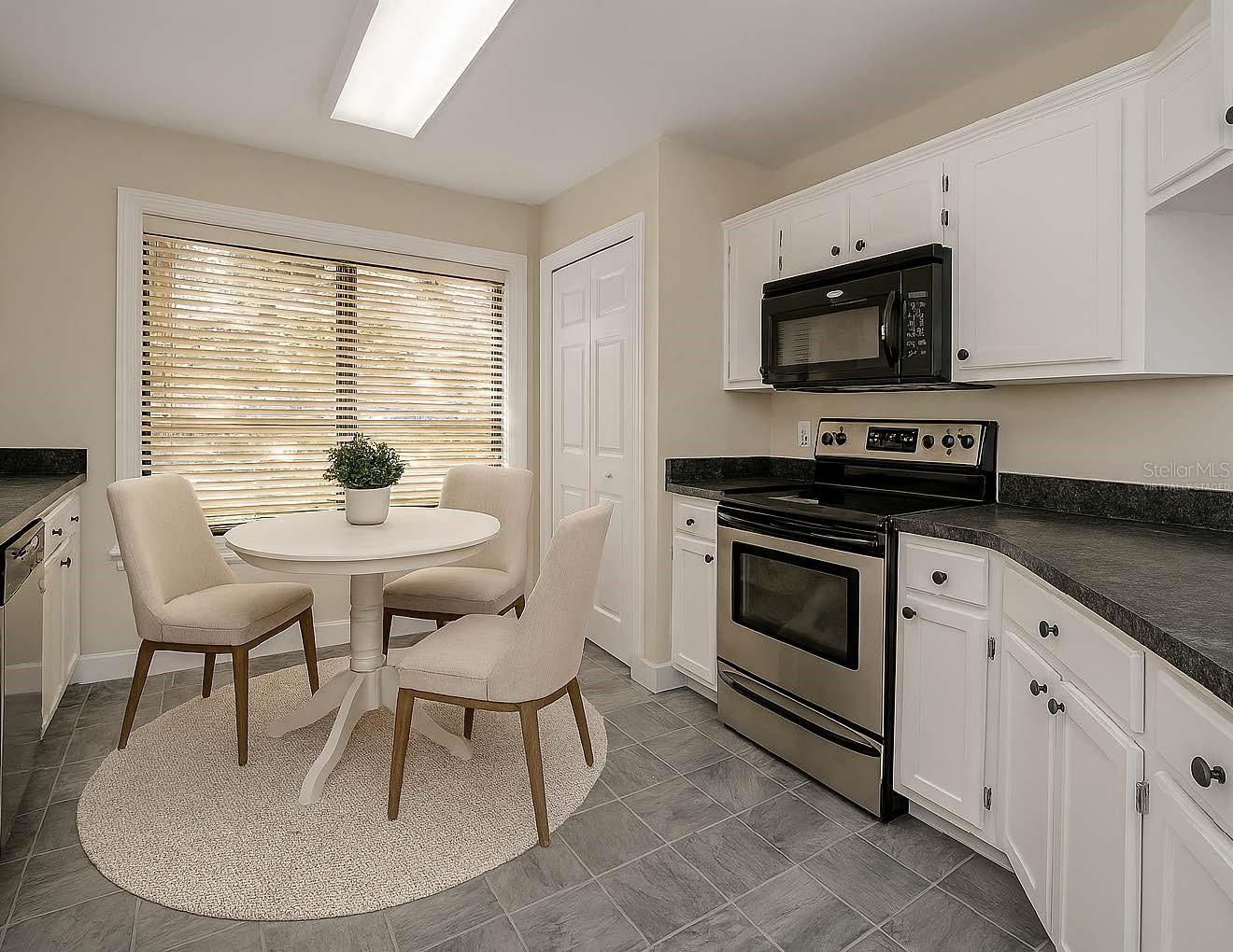 Image 14 of 51 For 2733 Nicole Circle