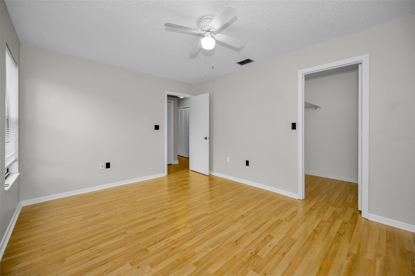 Image 21 of 51 For 2733 Nicole Circle