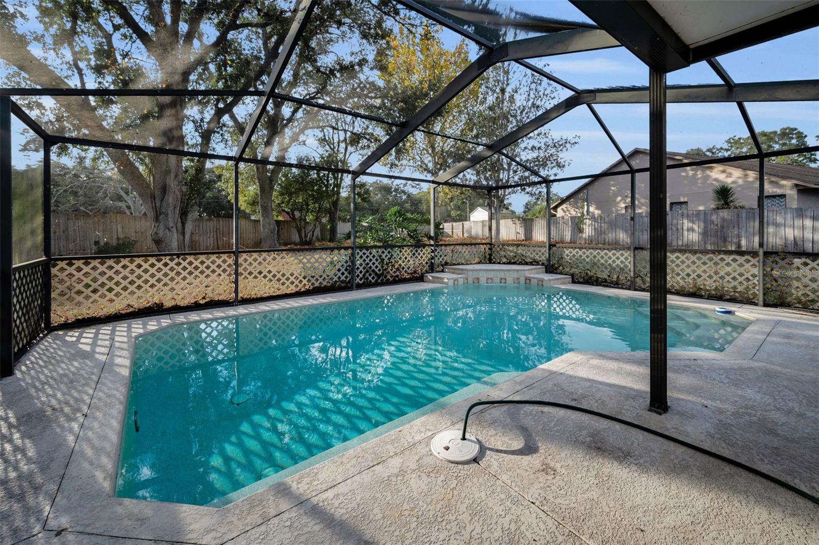 Image 34 of 51 For 2733 Nicole Circle