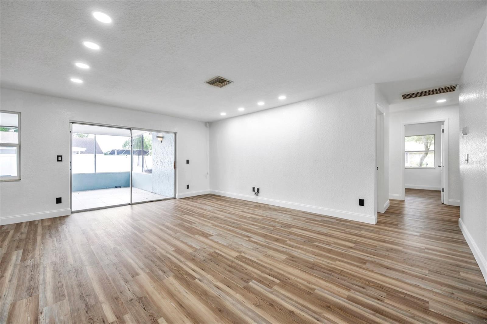 Image 12 of 64 For 1520 Windmill Pointe Road