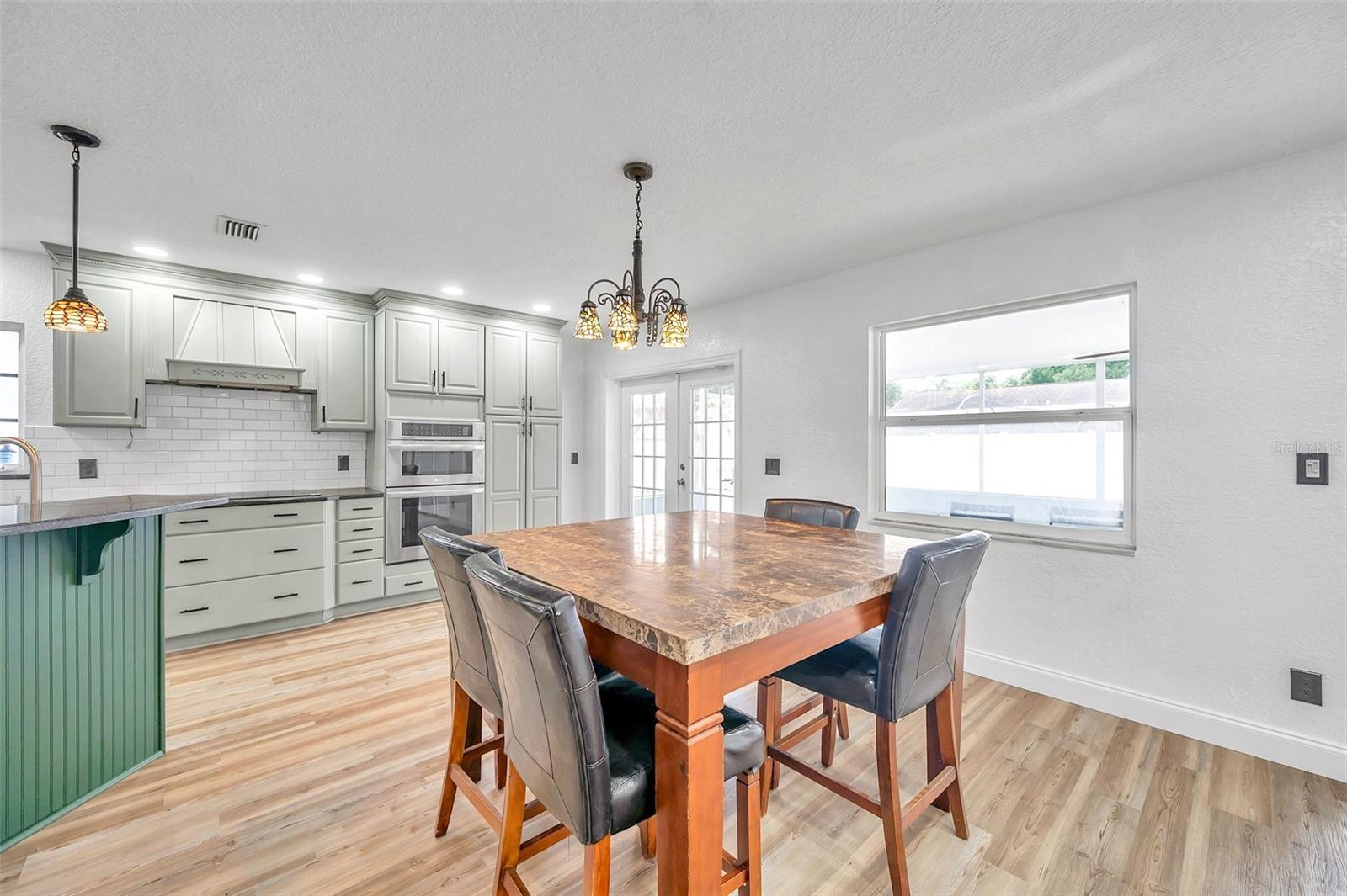 Image 13 of 64 For 1520 Windmill Pointe Road