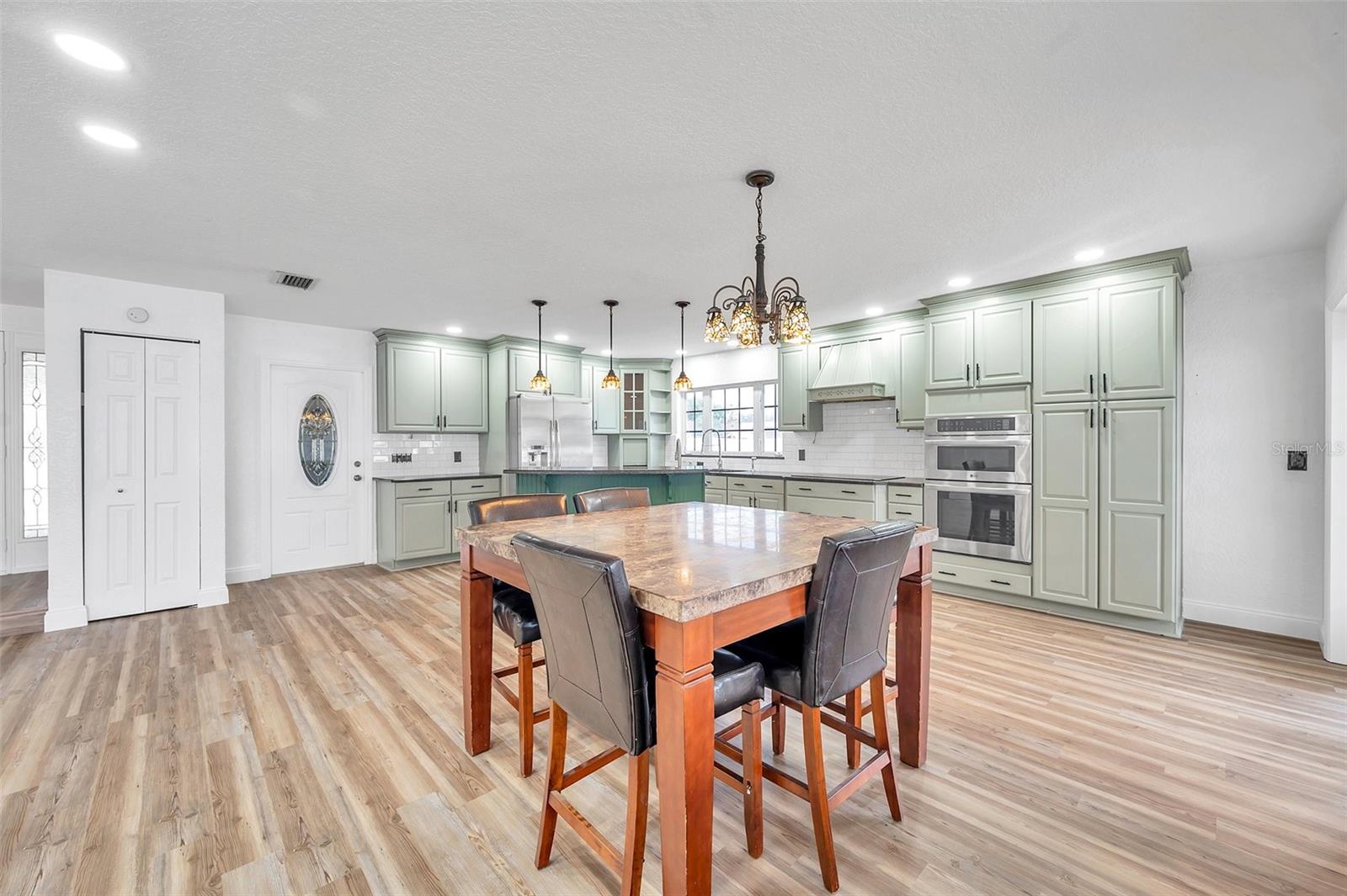 Image 14 of 64 For 1520 Windmill Pointe Road