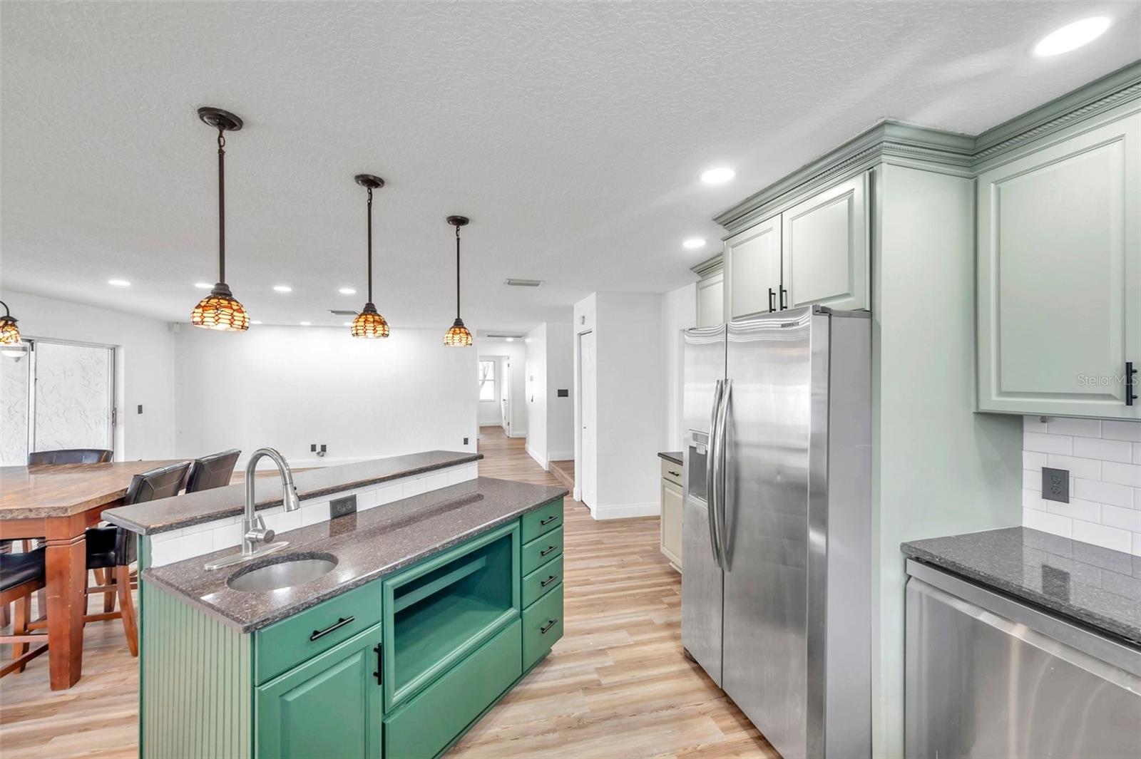 Image 22 of 64 For 1520 Windmill Pointe Road