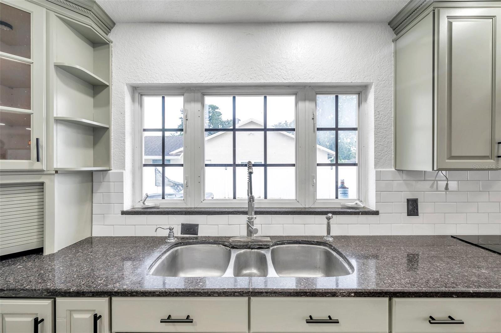 Image 23 of 64 For 1520 Windmill Pointe Road