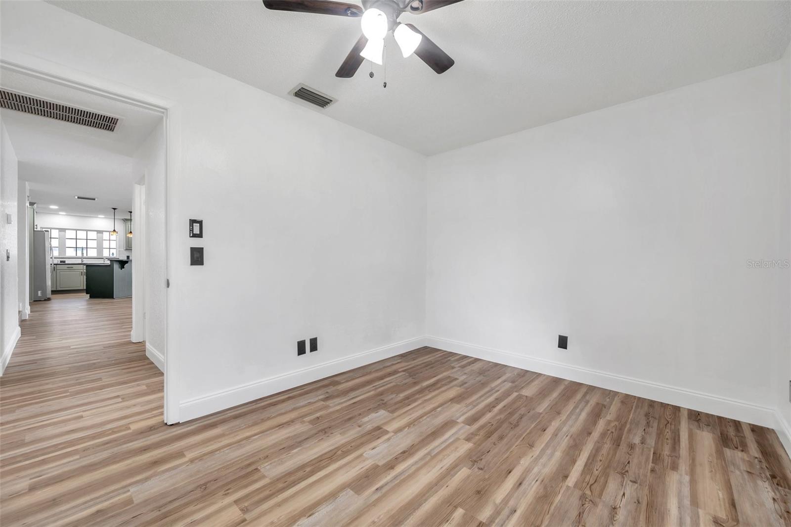 Image 32 of 64 For 1520 Windmill Pointe Road