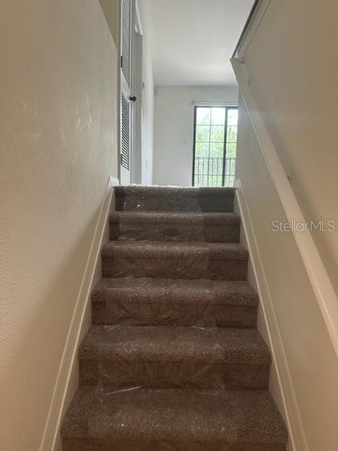 Image 10 of 12 For 16517 Kingletridge Avenue