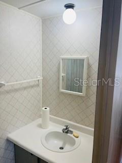 Image 7 of 12 For 6950 46th Avenue N 1