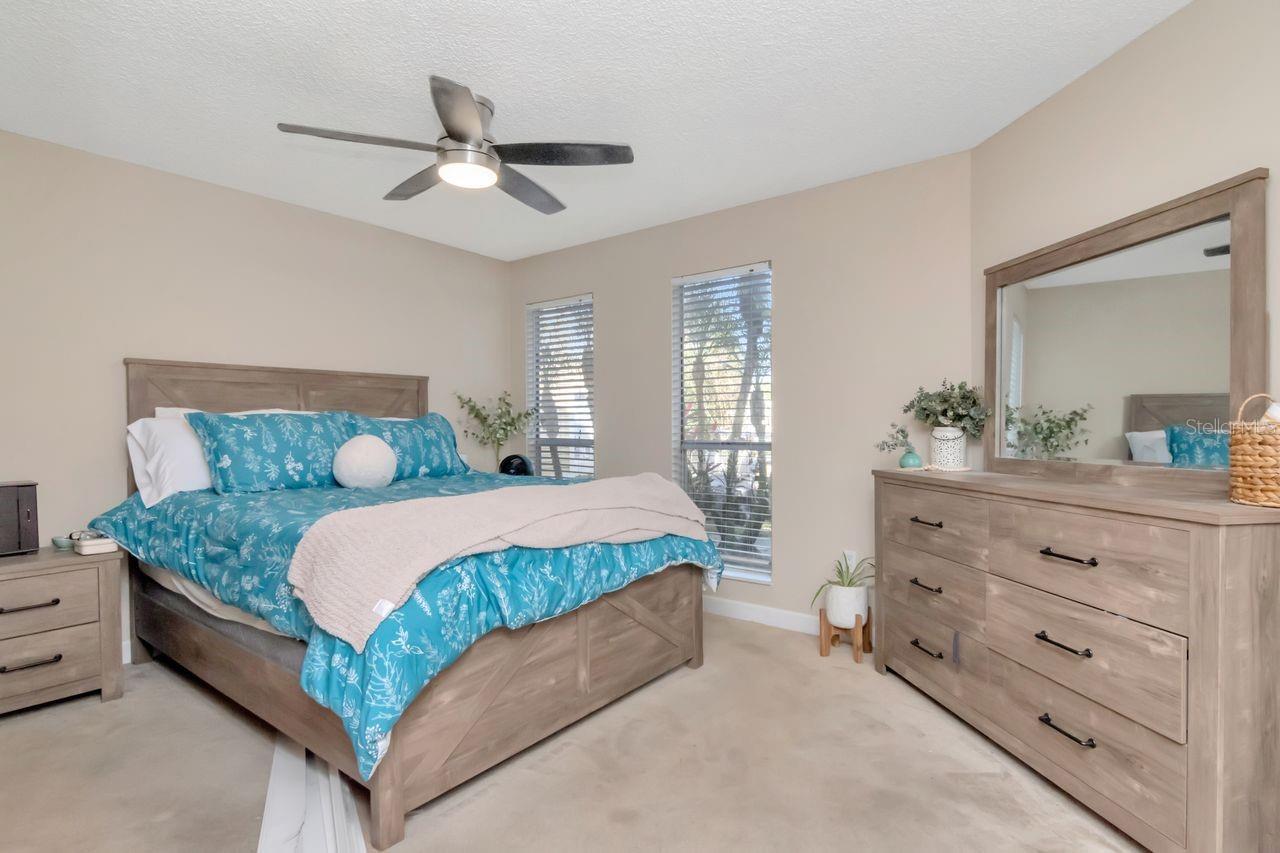 Image 15 of 37 For 115 112th Avenue Ne 602