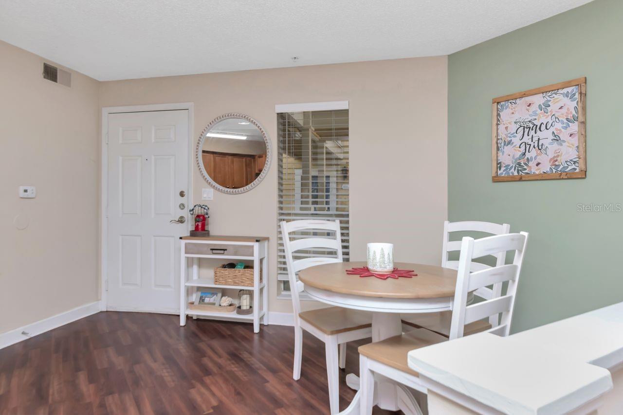 Image 4 of 37 For 115 112th Avenue Ne 602