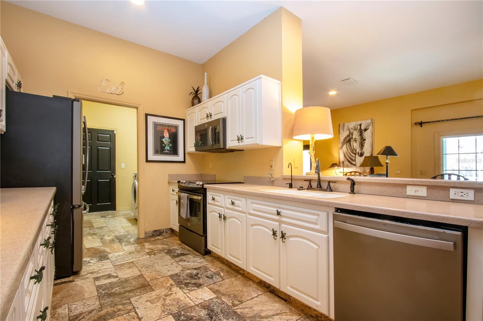 Image 24 of 74 For 403 Indian Meadow Court