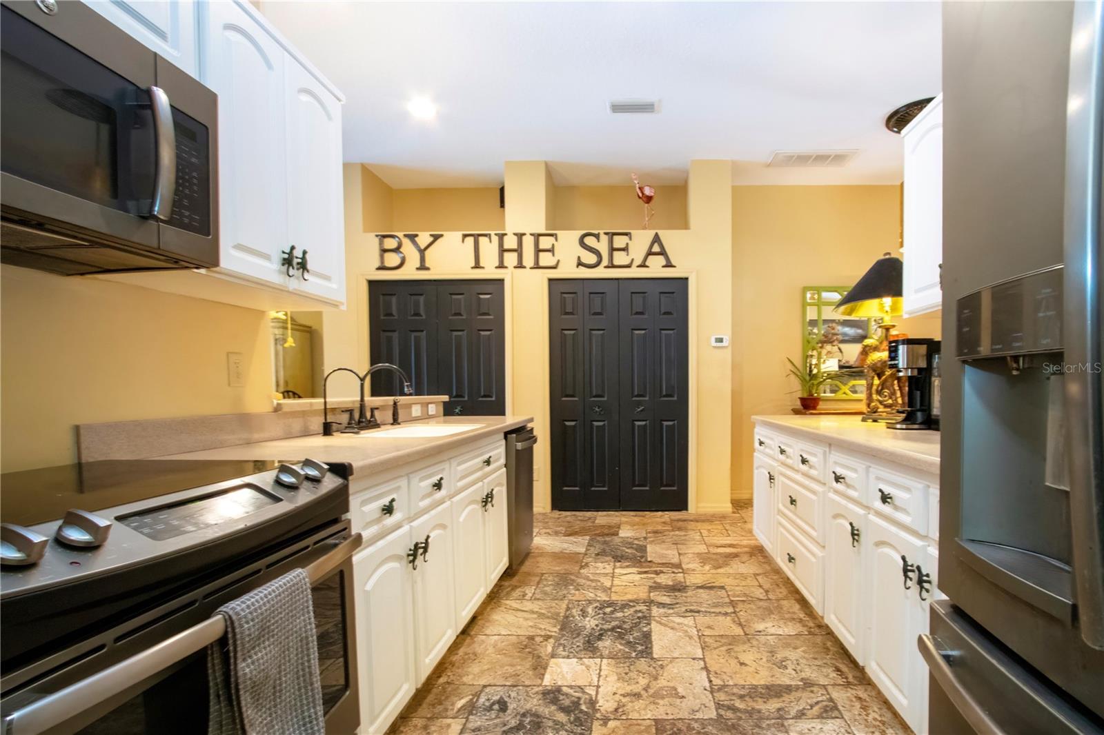 Image 28 of 74 For 403 Indian Meadow Court