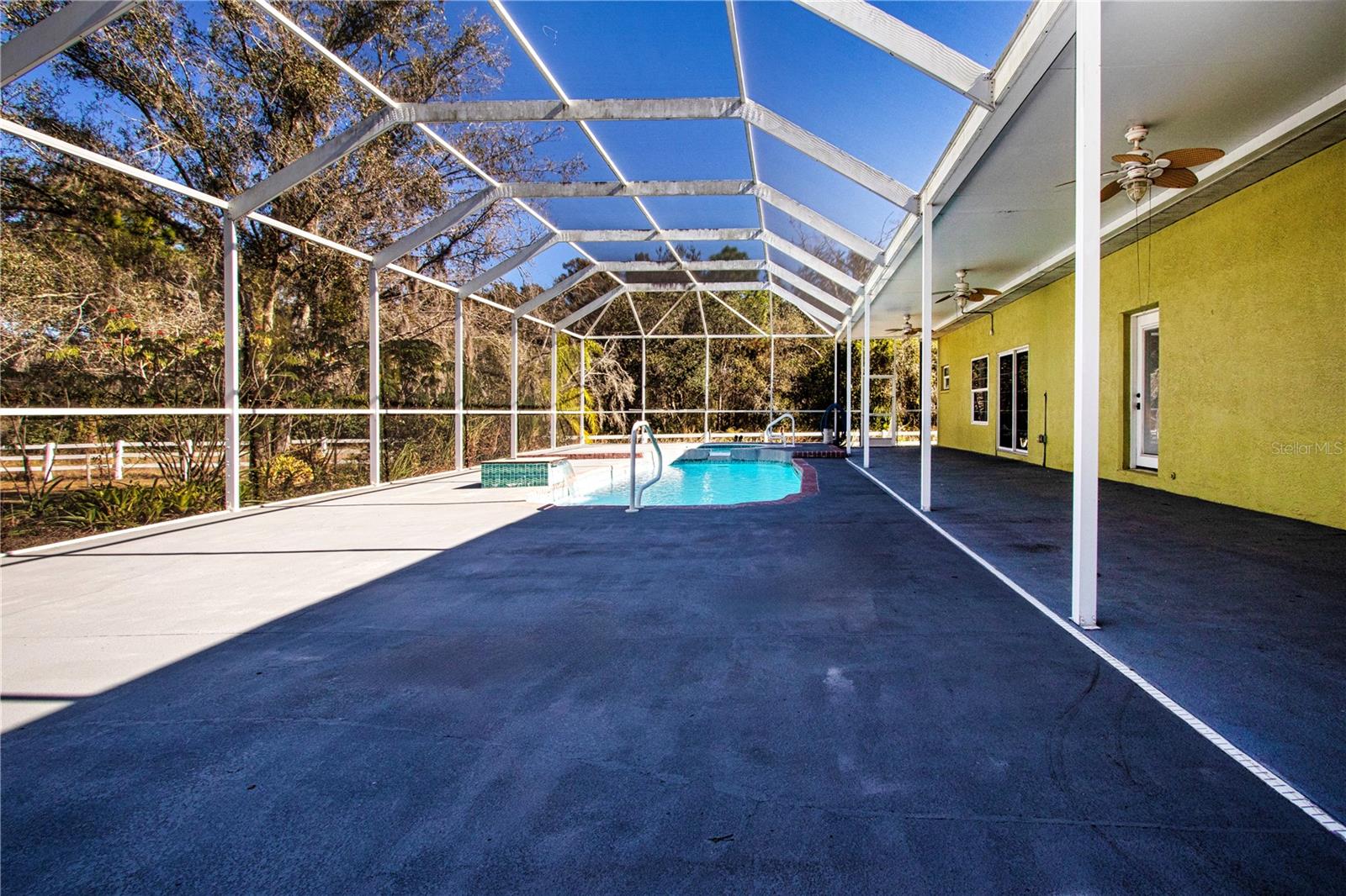 Image 40 of 74 For 403 Indian Meadow Court