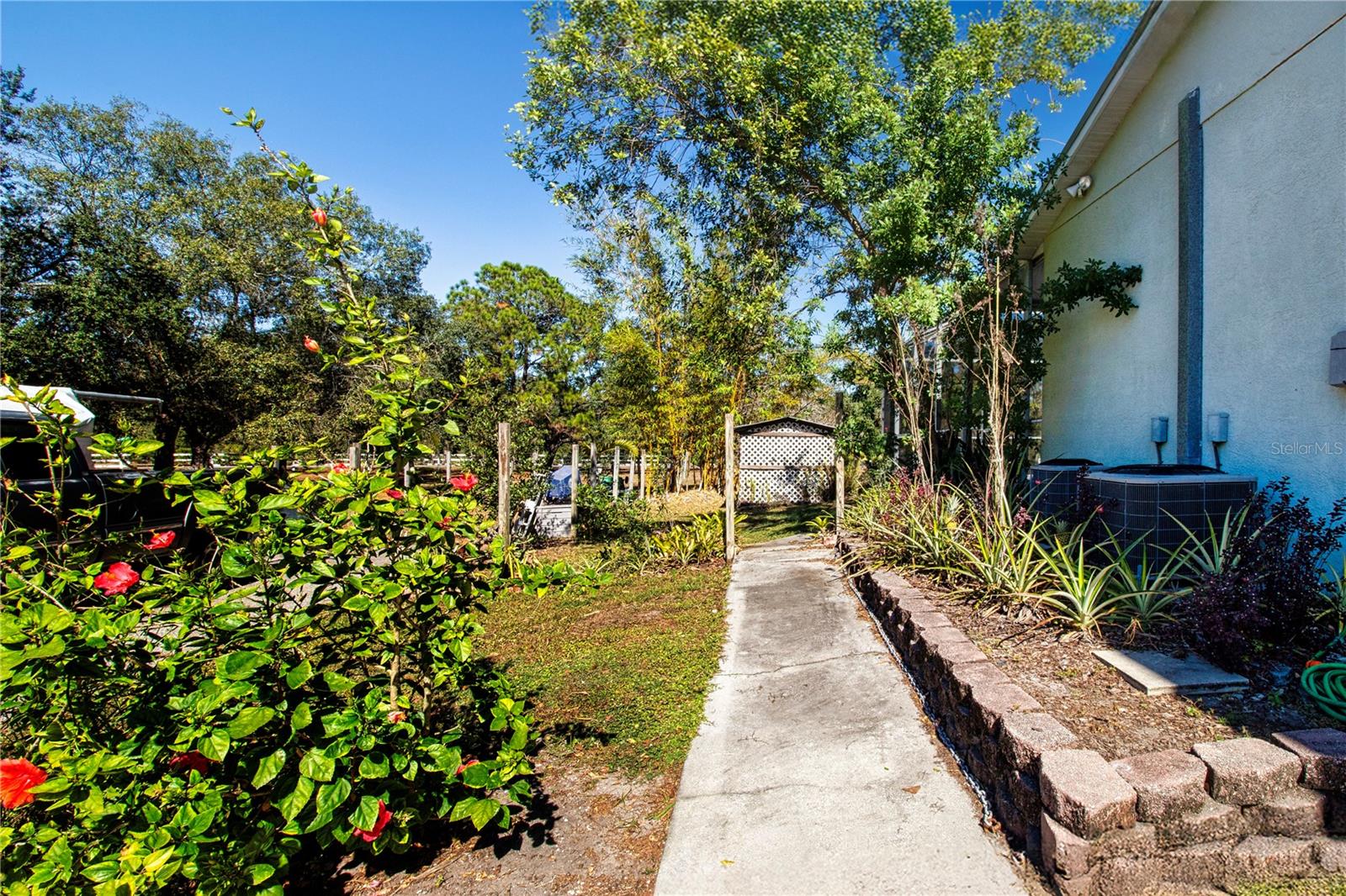 Image 6 of 74 For 403 Indian Meadow Court