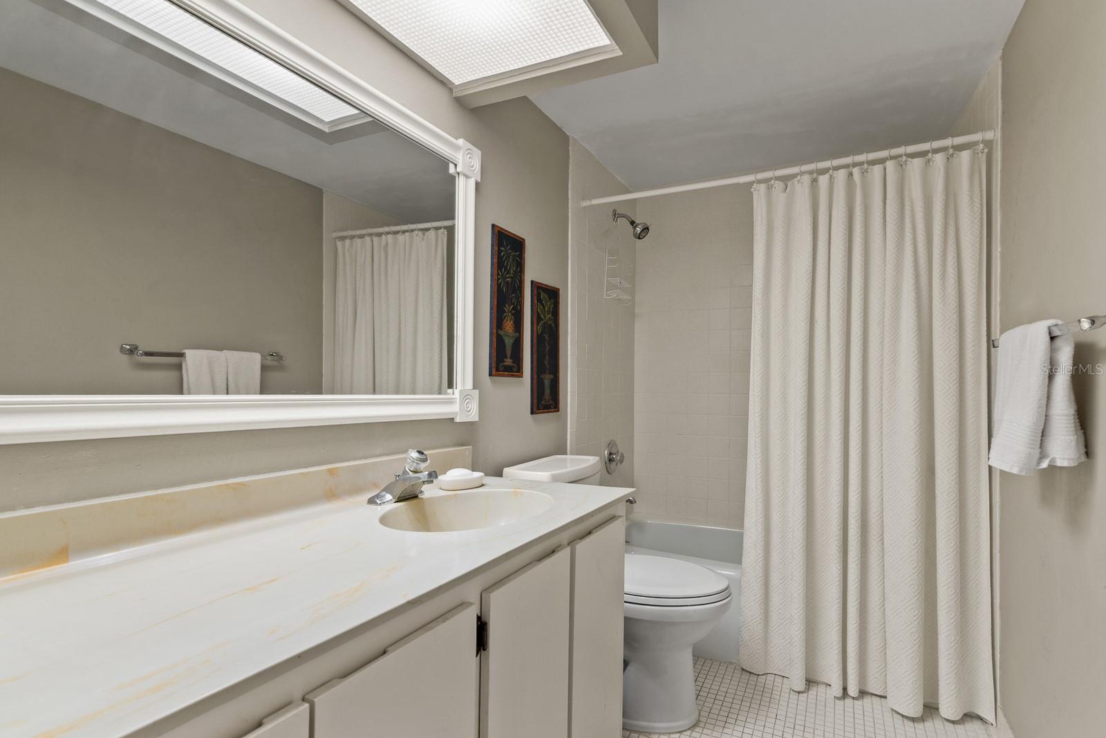 Image 24 of 62 For 2616 Cove Cay Drive 303