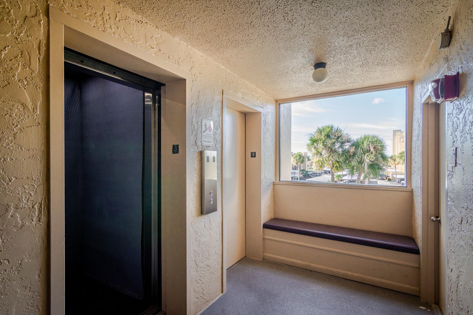 Image 27 of 62 For 2616 Cove Cay Drive 303