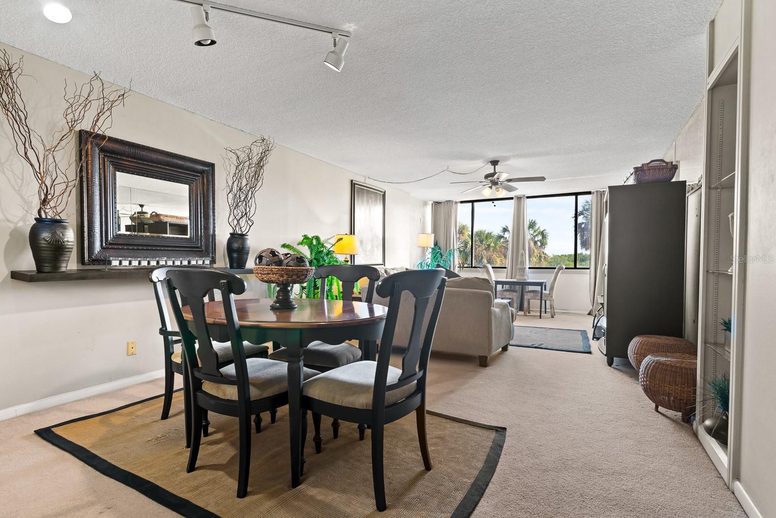 Image 4 of 62 For 2616 Cove Cay Drive 303