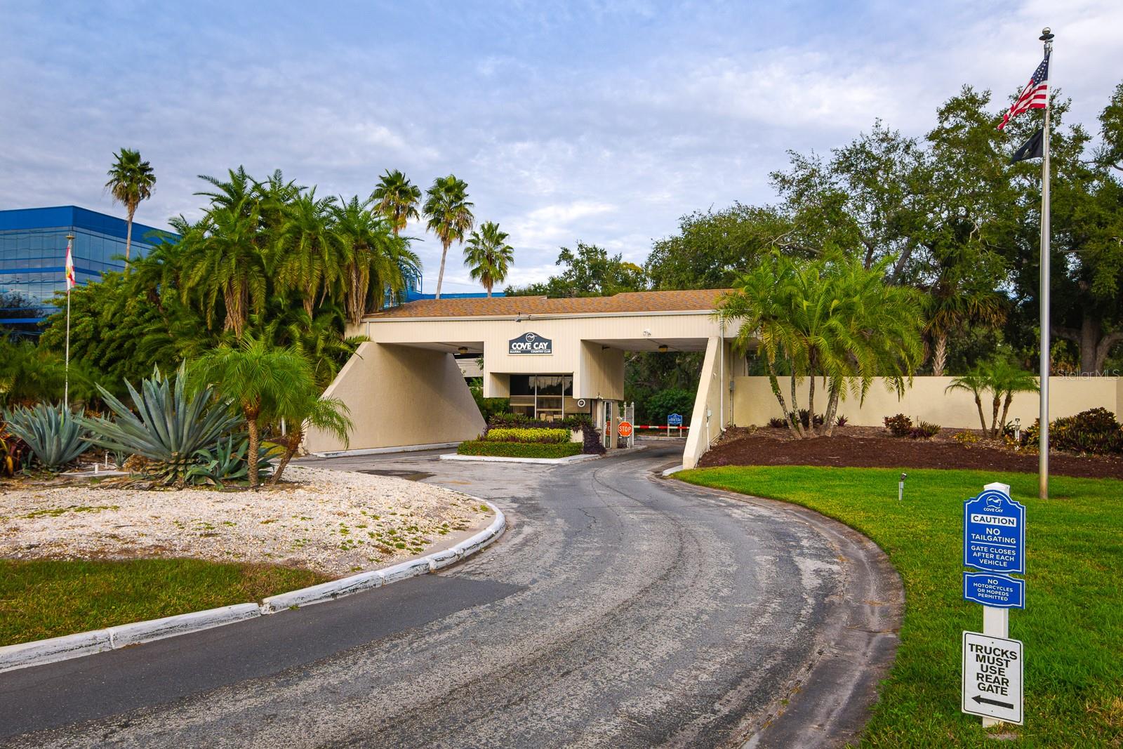 Image 58 of 62 For 2616 Cove Cay Drive 303