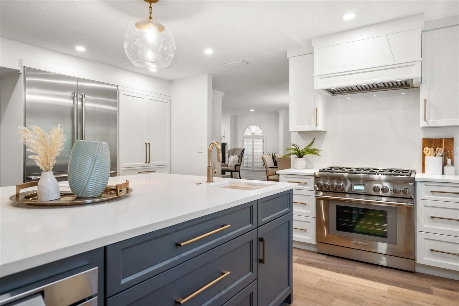 Listing photo id 16 for 101 Ponce De Leon Boulevard