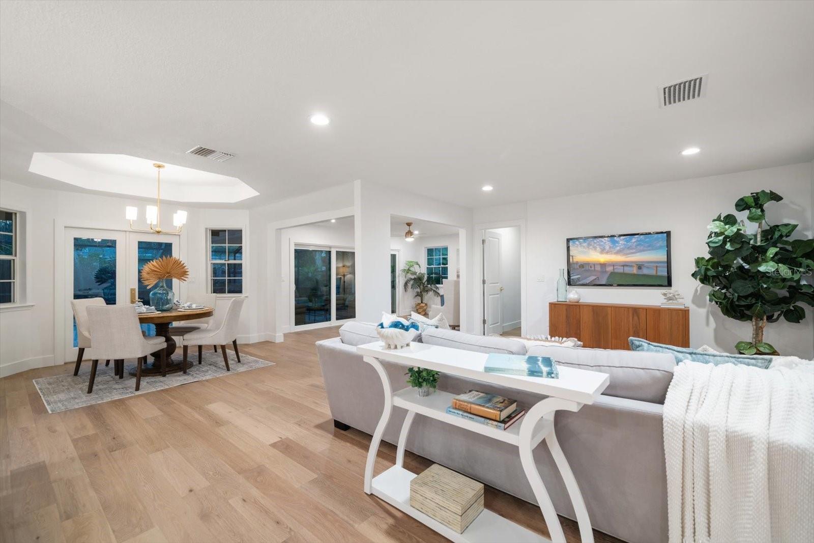 Listing photo id 29 for 101 Ponce De Leon Boulevard