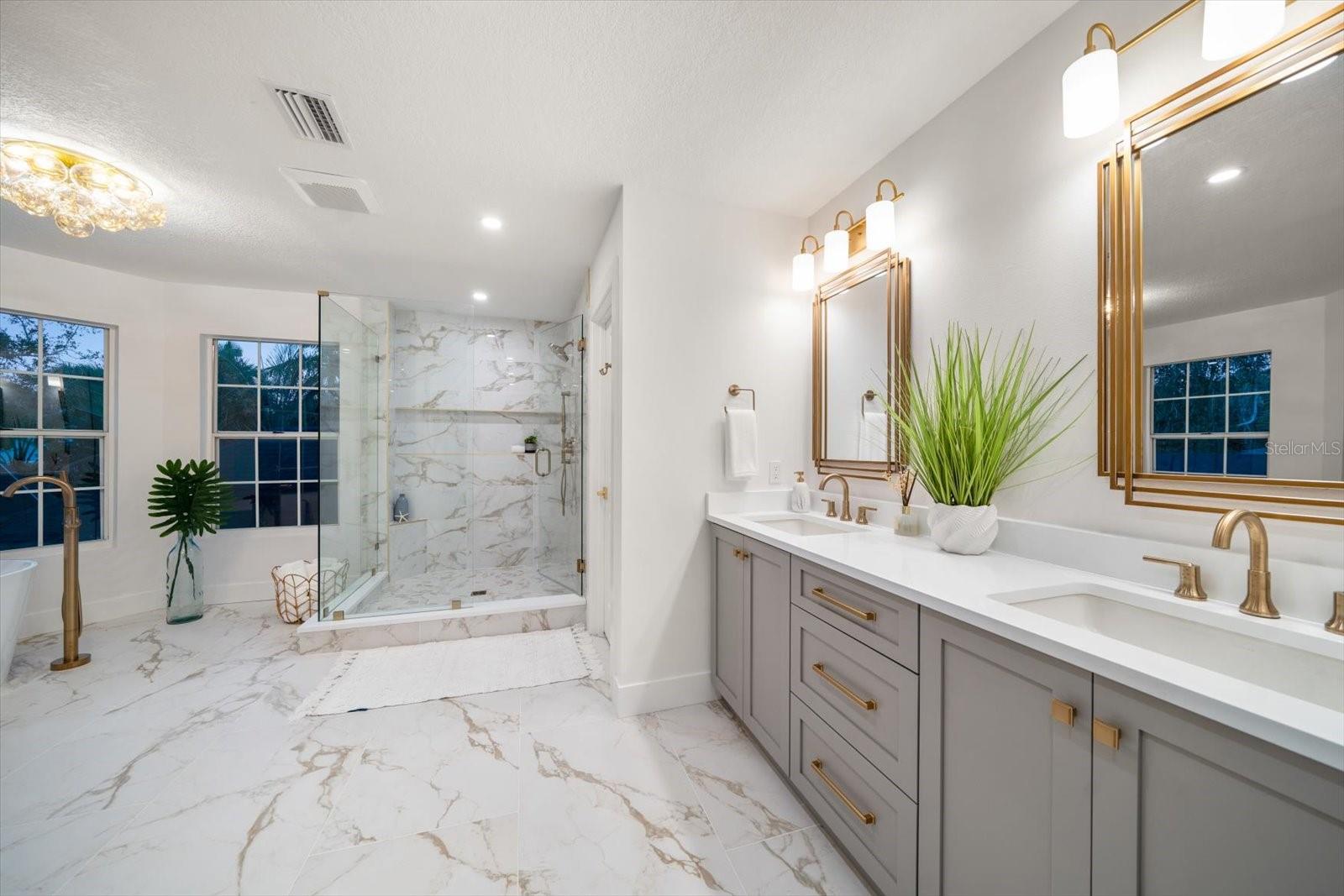 Listing photo id 51 for 101 Ponce De Leon Boulevard