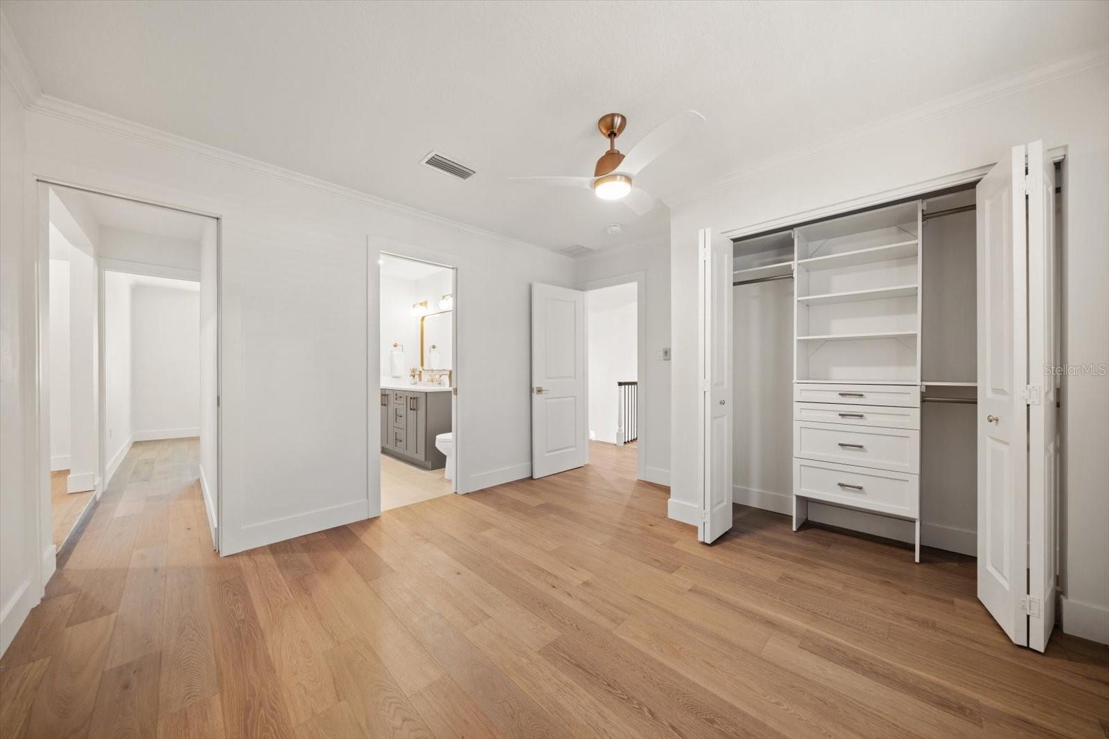 Listing photo id 56 for 101 Ponce De Leon Boulevard