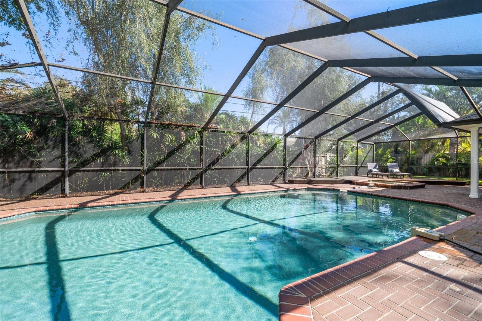 Listing photo id 67 for 101 Ponce De Leon Boulevard