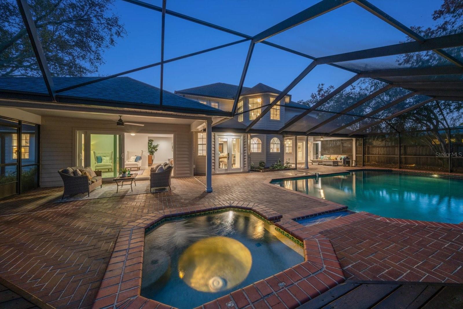 Listing photo id 71 for 101 Ponce De Leon Boulevard