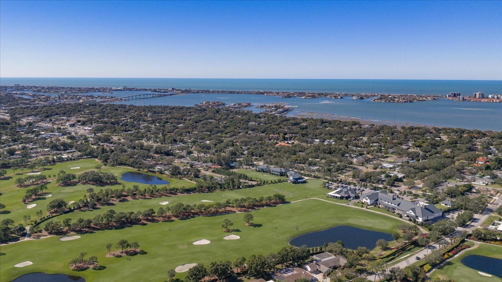 Listing photo id 81 for 101 Ponce De Leon Boulevard