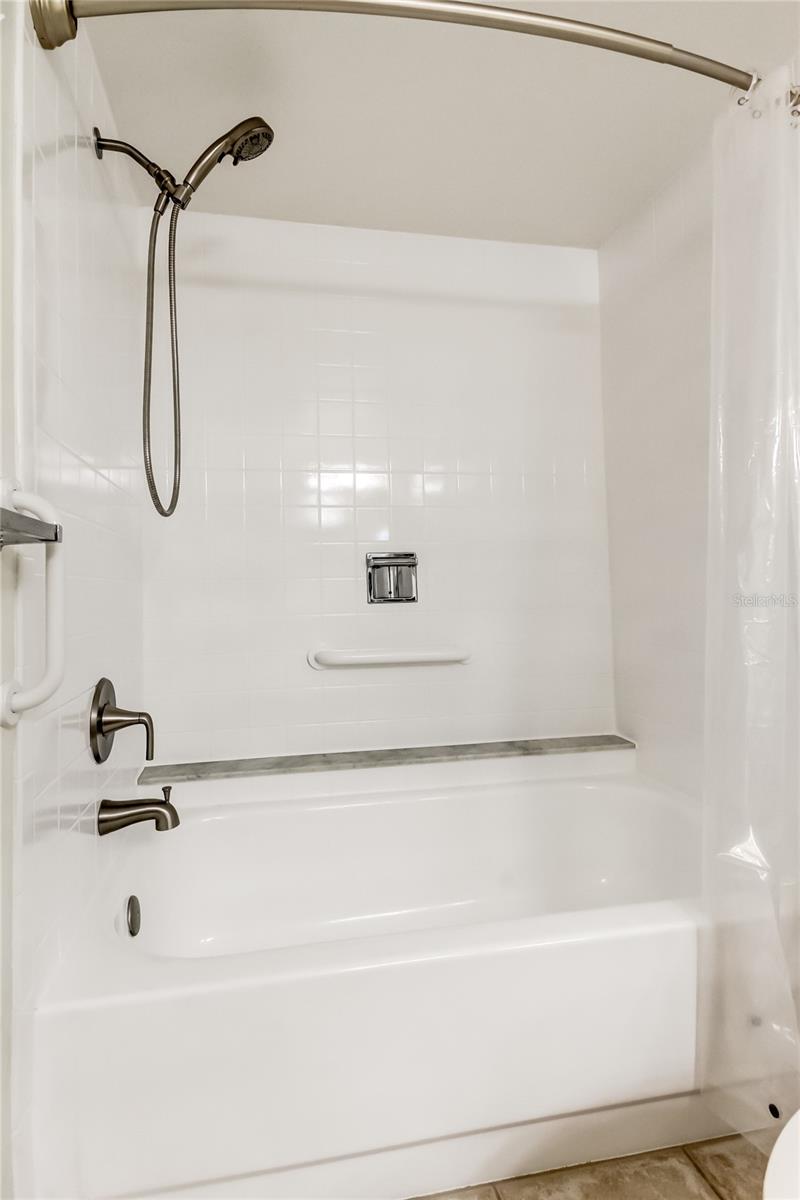 Image 12 of 40 For 2333 Feather Sound Drive B503