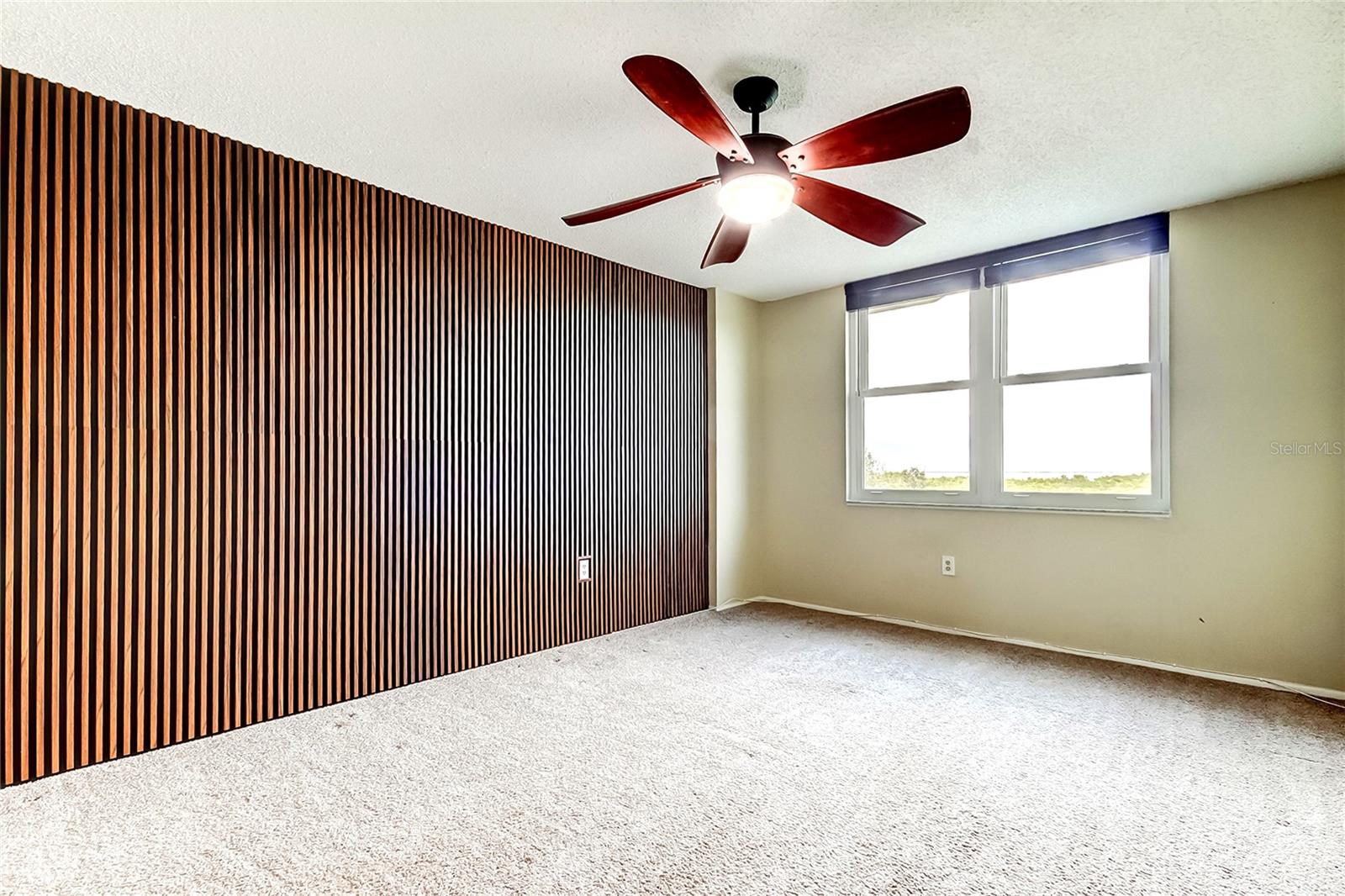 Image 13 of 40 For 2333 Feather Sound Drive B503