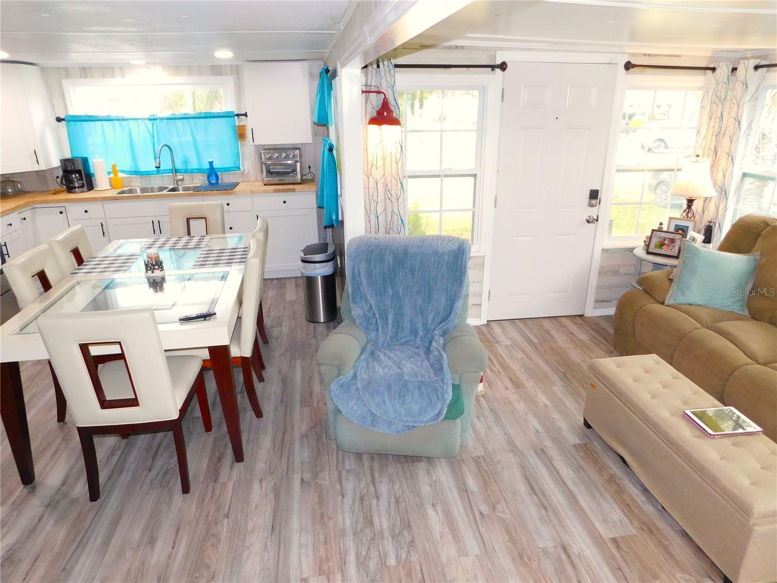 Image 25 of 74 For 37320 8th Avenue