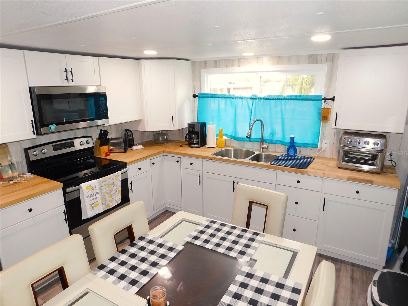 Image 28 of 74 For 37320 8th Avenue