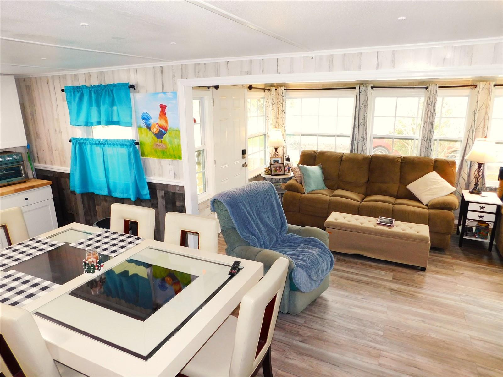 Image 9 of 74 For 37320 8th Avenue