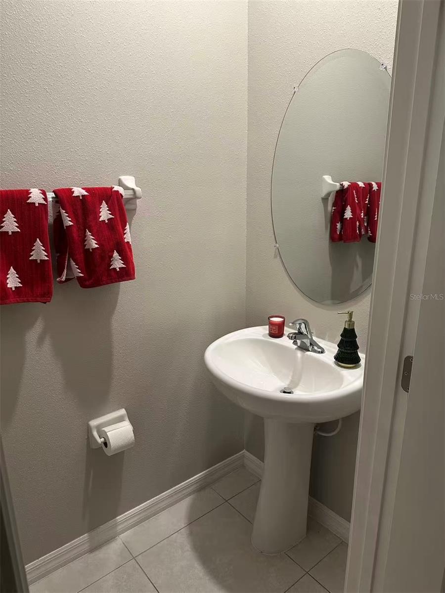 Image 14 of 19 For 1498 Cassius Street