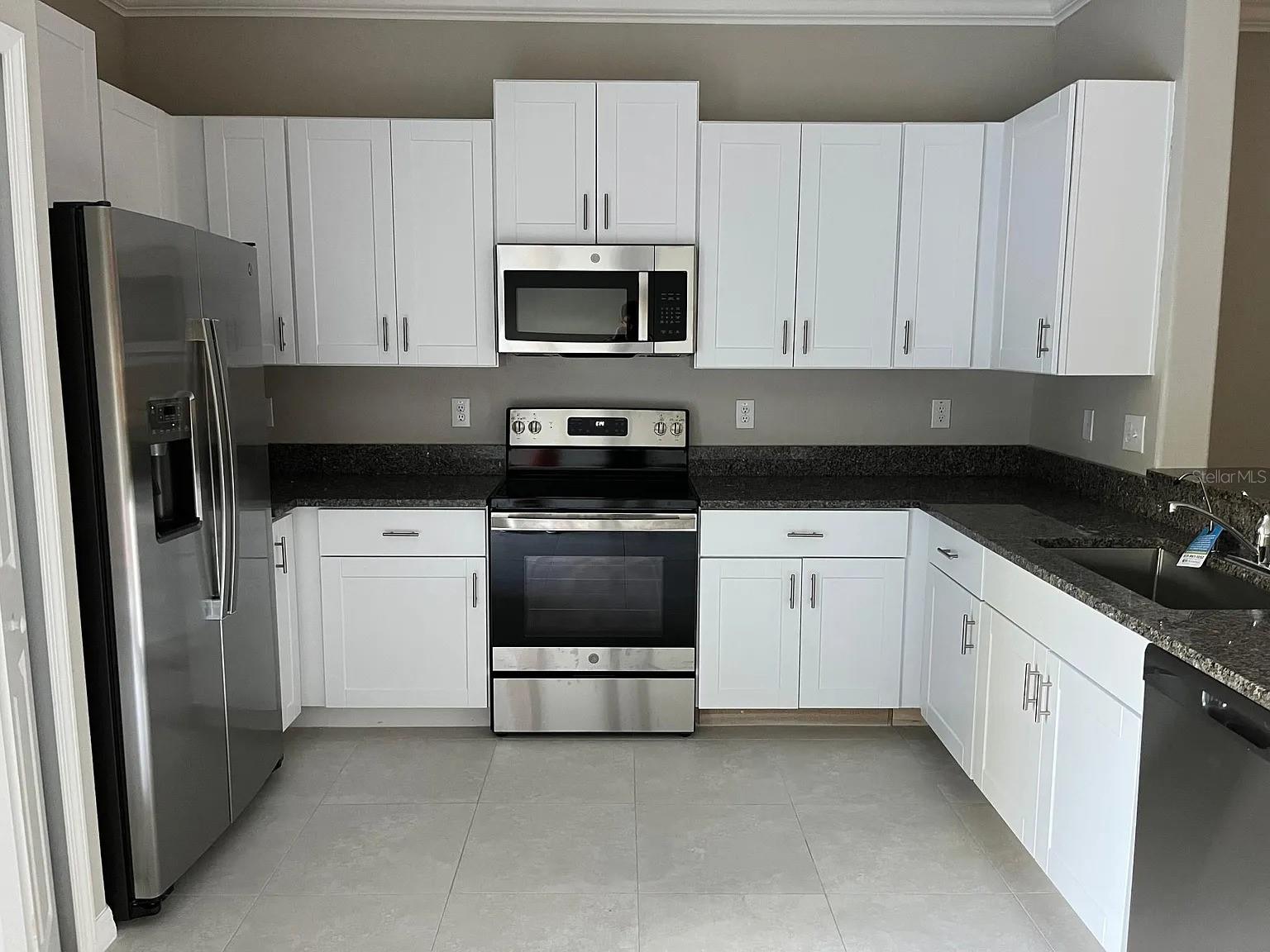 Image 3 of 19 For 1498 Cassius Street