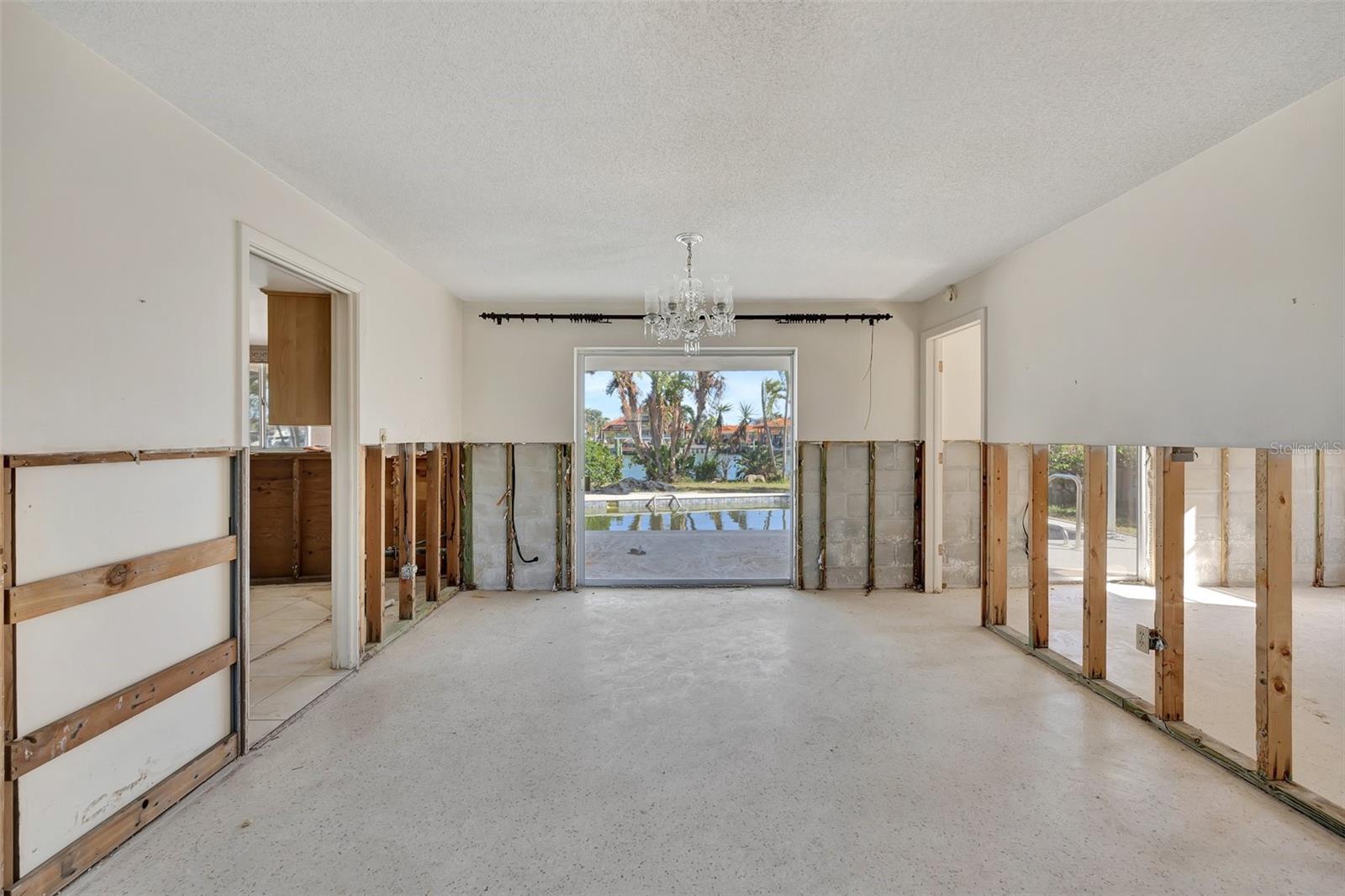 Image 10 of 45 For 219 Leeward Island