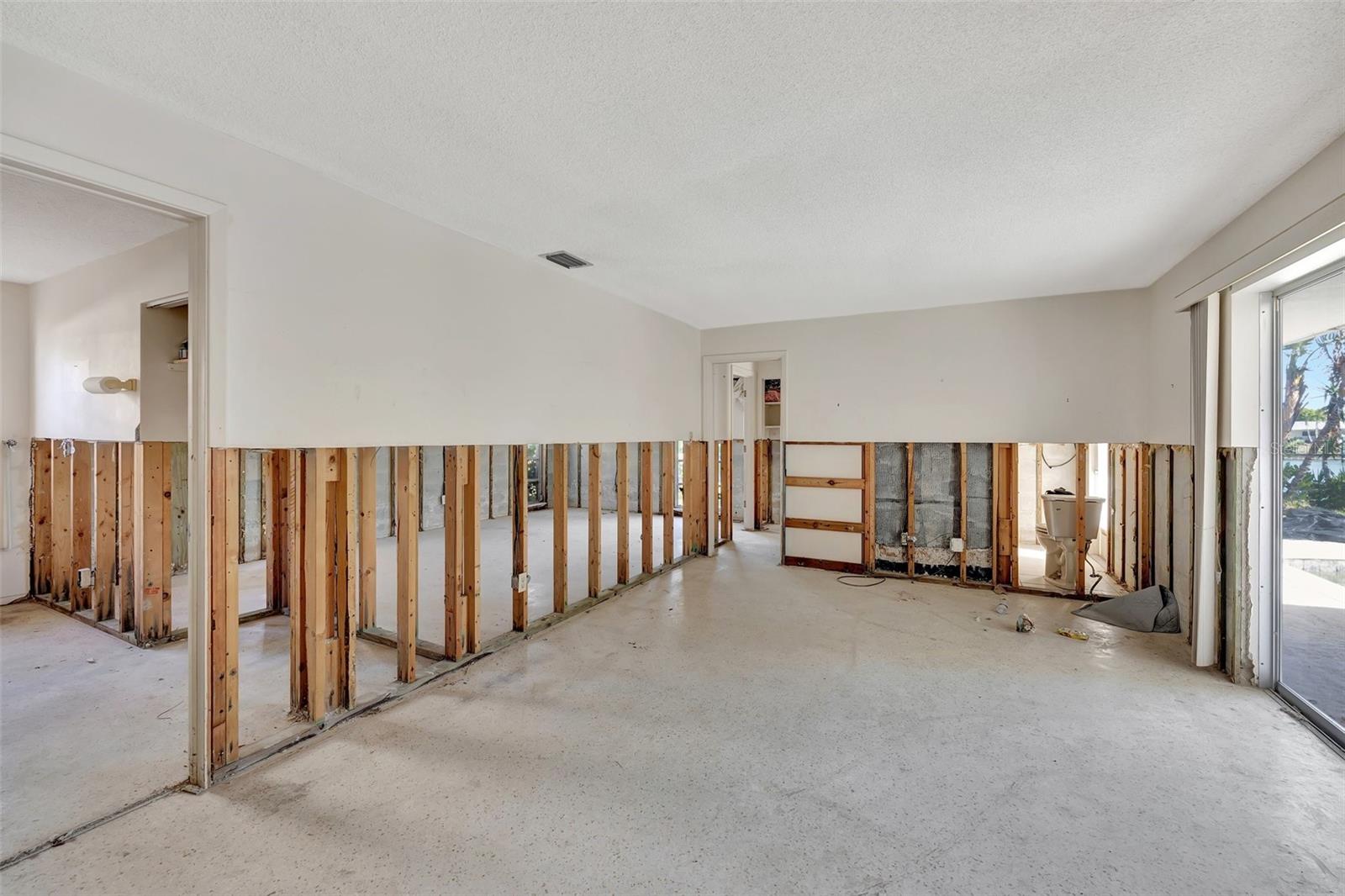 Image 19 of 45 For 219 Leeward Island