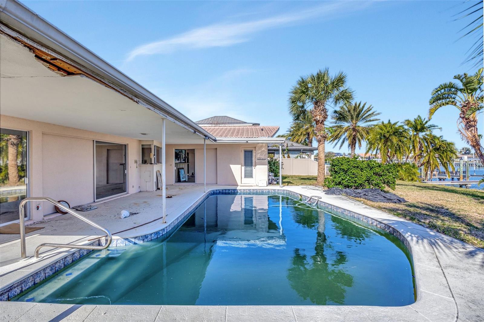 Image 2 of 45 For 219 Leeward Island