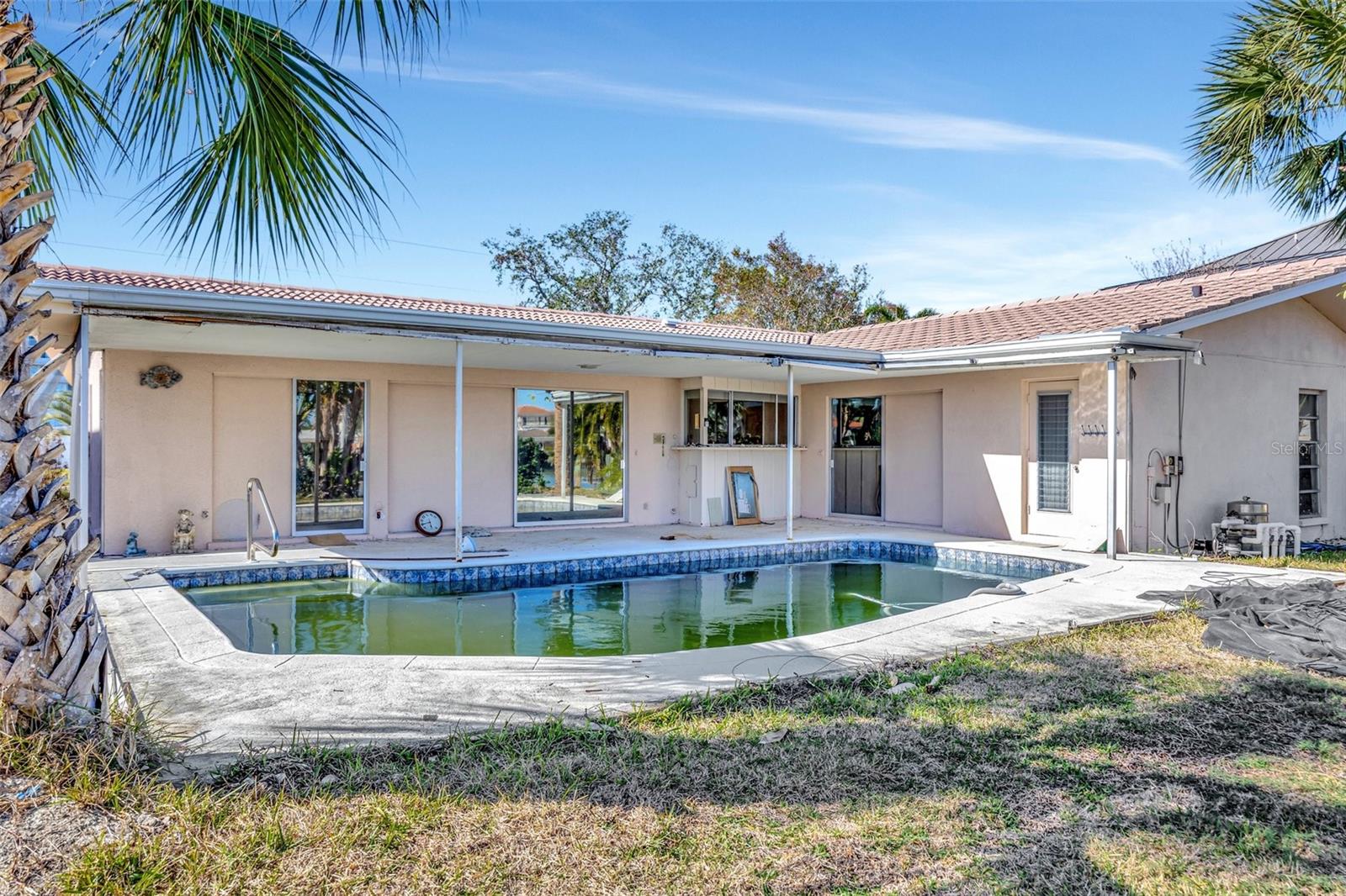 Image 30 of 45 For 219 Leeward Island