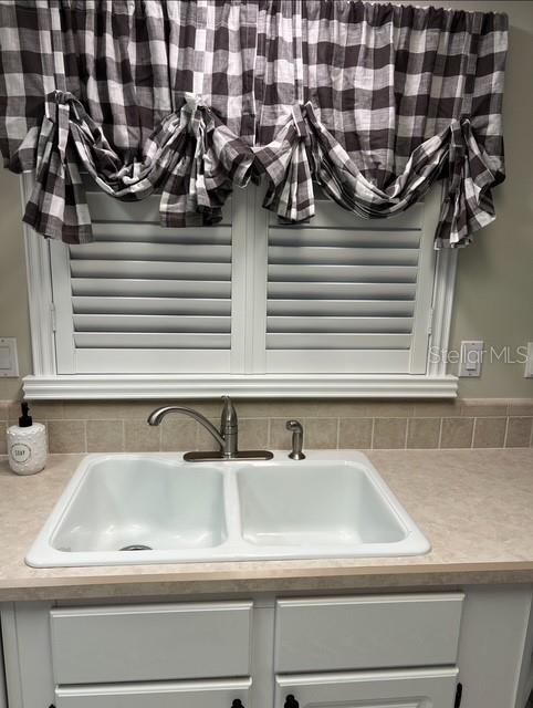 Image 21 of 55 For 15922 Brookridge Boulevard