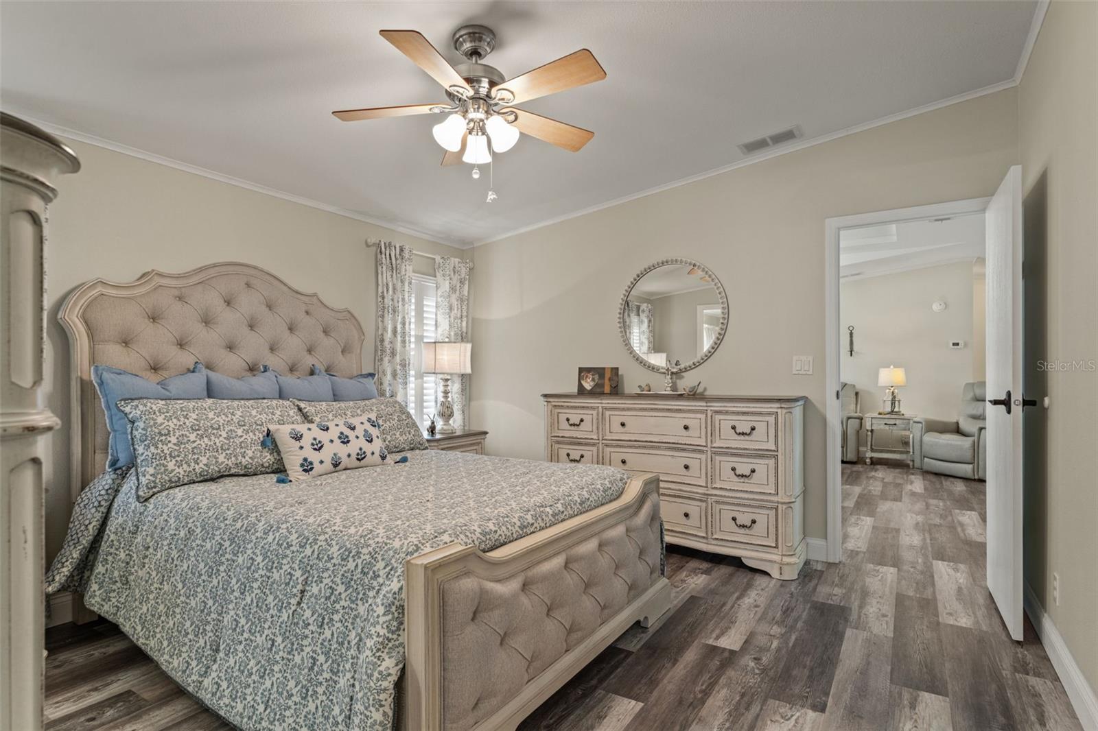 Image 25 of 55 For 15922 Brookridge Boulevard