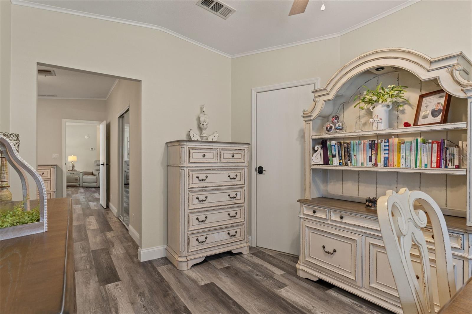 Image 30 of 55 For 15922 Brookridge Boulevard