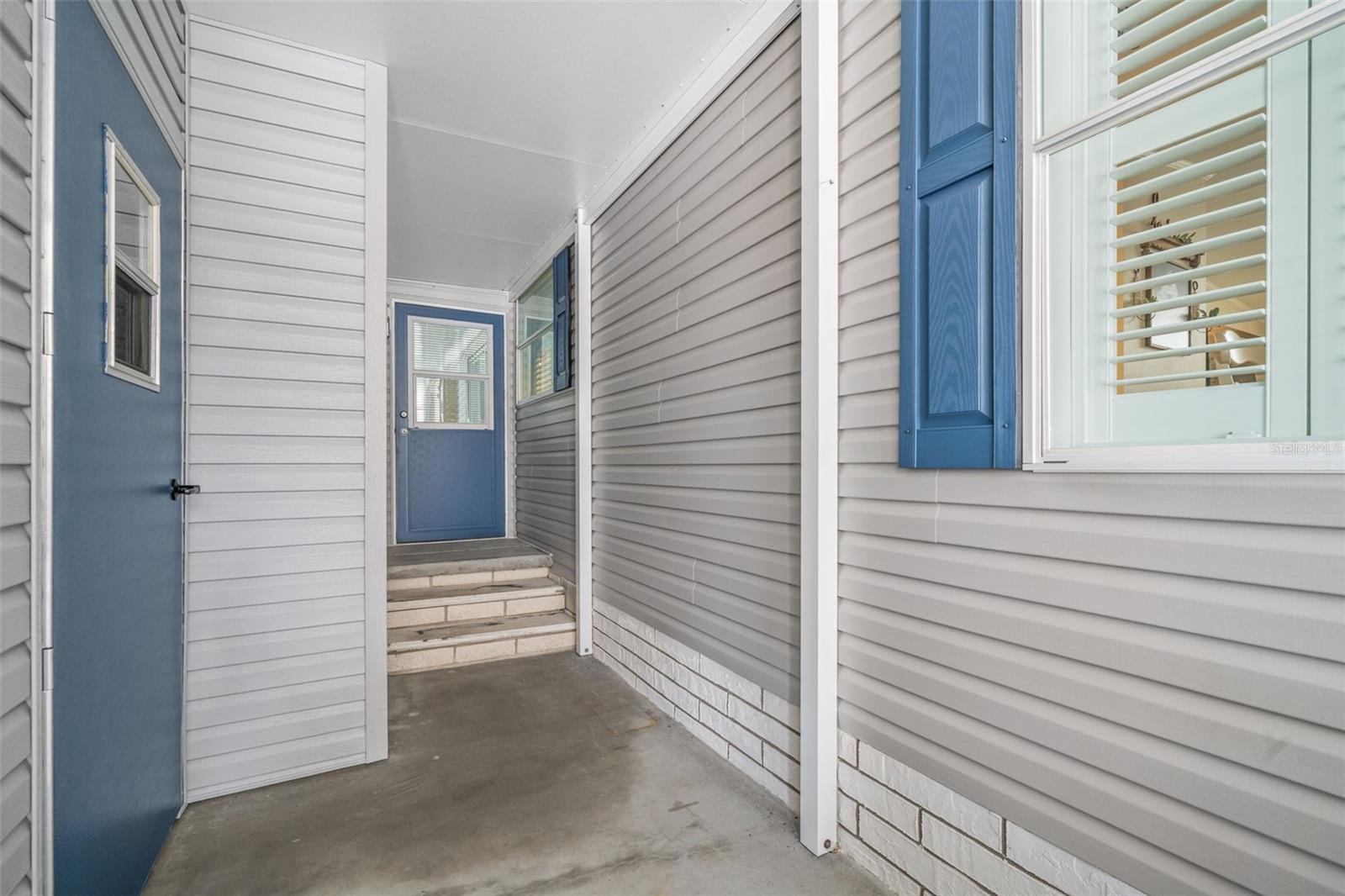 Image 42 of 55 For 15922 Brookridge Boulevard